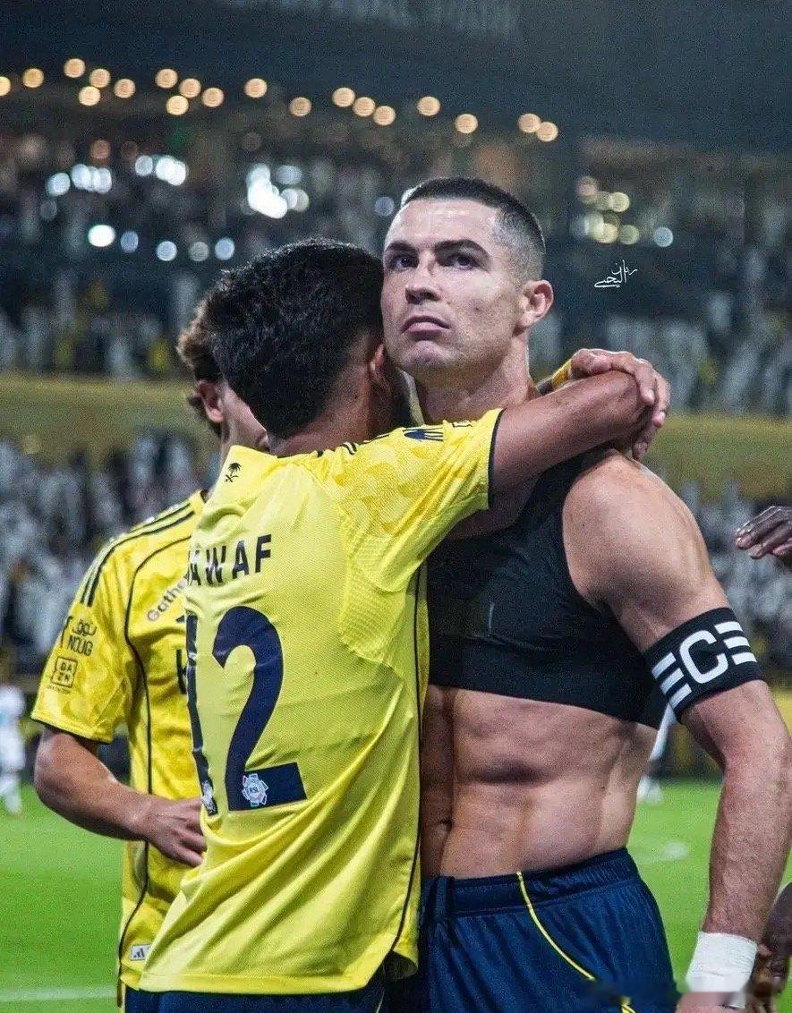 老天都帮C罗！沙特联第19轮，领头羊利雅得新月客场2-2战平胡拜尔库迪西亚，遭遇