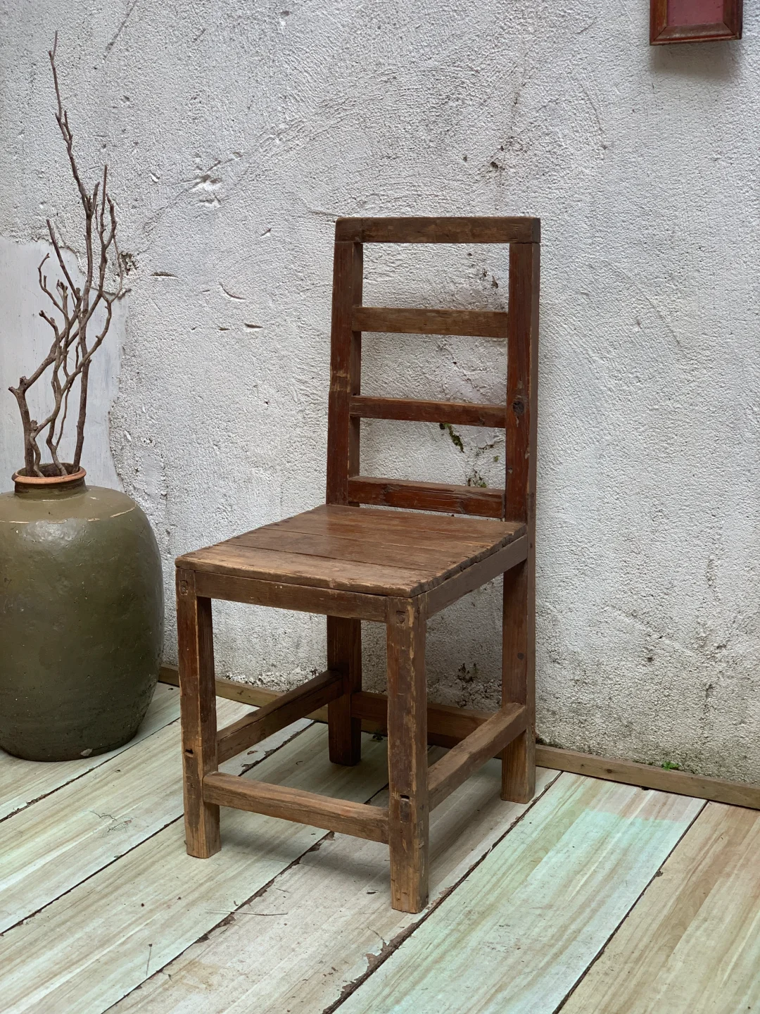 简易实木靠椅、包浆佳；民宿茶室极简侘寂家具