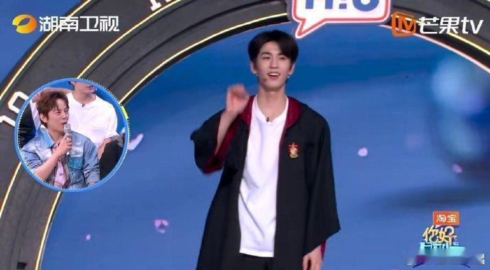 张凌赫满眼都是对自己的肯定你好星期六满眼都是对自己的认可，张凌赫的松弛感真的太绝