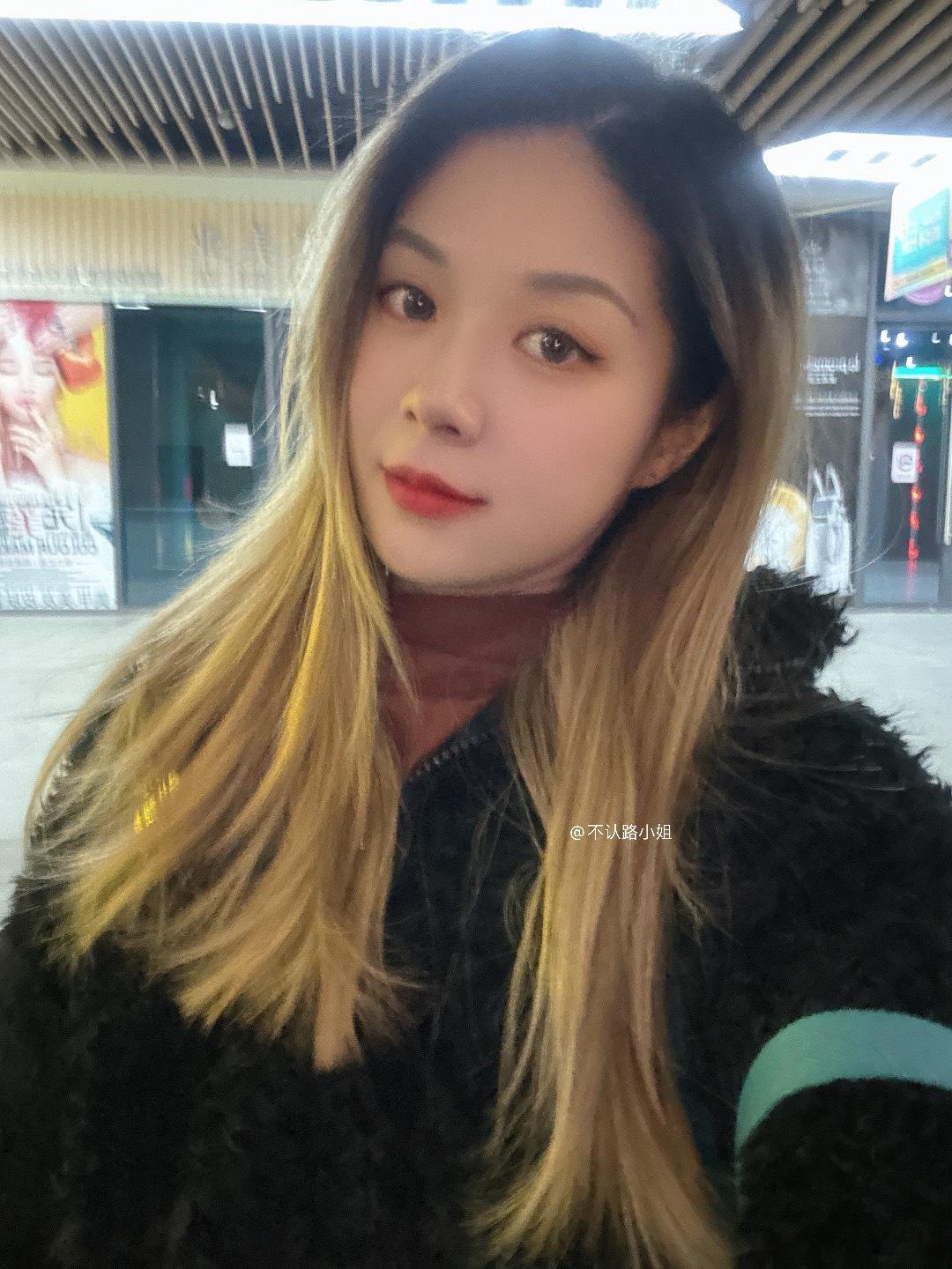爱上绿色出行[偷笑]怎么说，苏州的地铁还是挺方便的！#随手拍#  ​​​