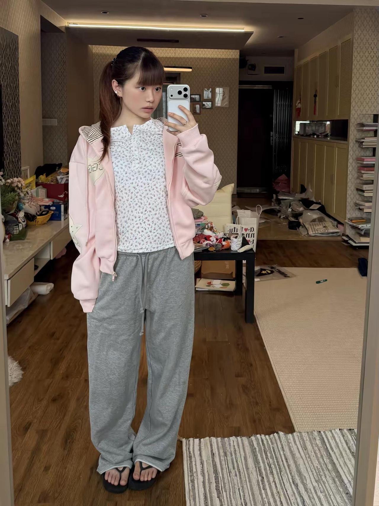 少女日常。记录自己穿搭 杂乱穿搭 最近的ootd 韩系穿搭
