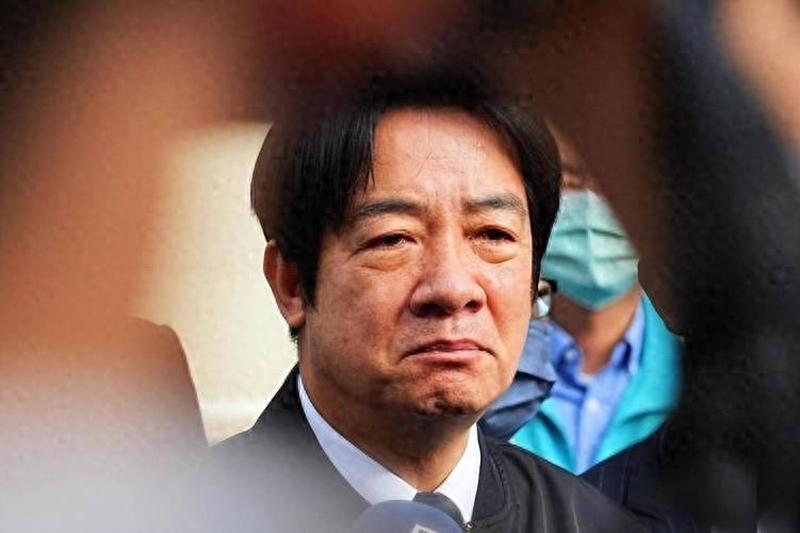 赖清德刚结束那出"偷渡式窜访"斯威士兰的闹剧，屁股还没坐热，就被爆出个天大的丑闻