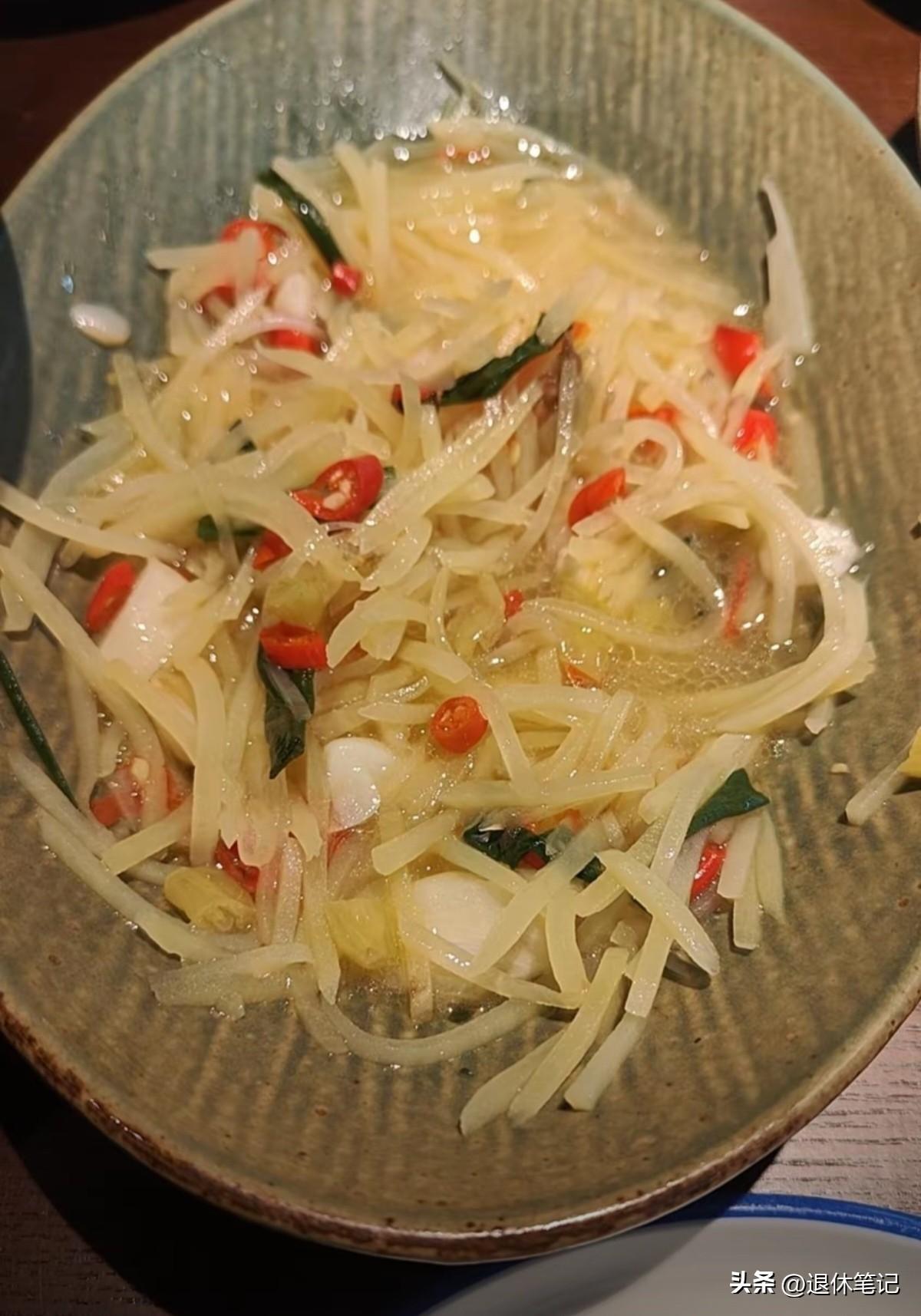 今年春天最想实现的心愿今年春天我最想实现的愿望其实就是一个简单的愿望，吃一吃春天