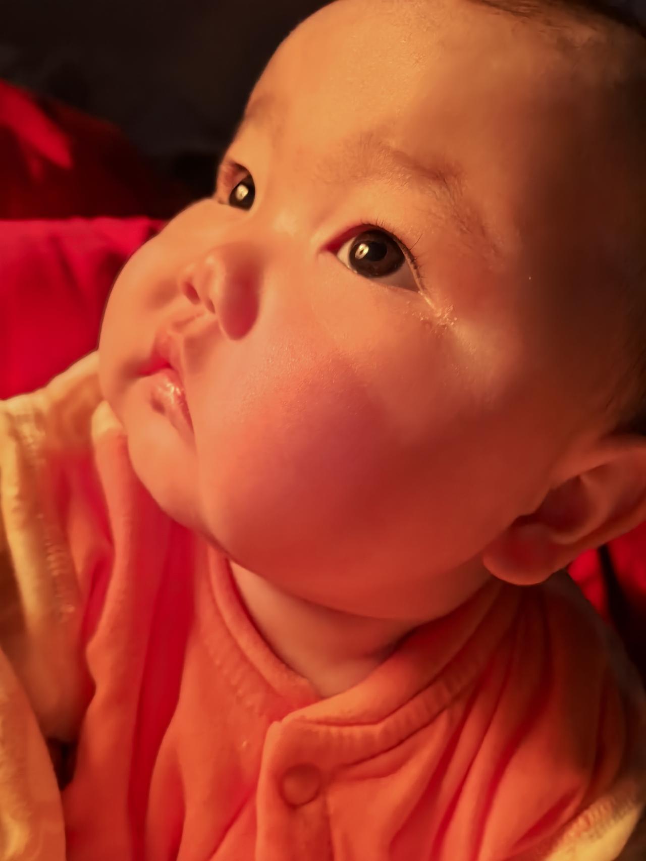 看着精神的小模样，五点就醒了🤣