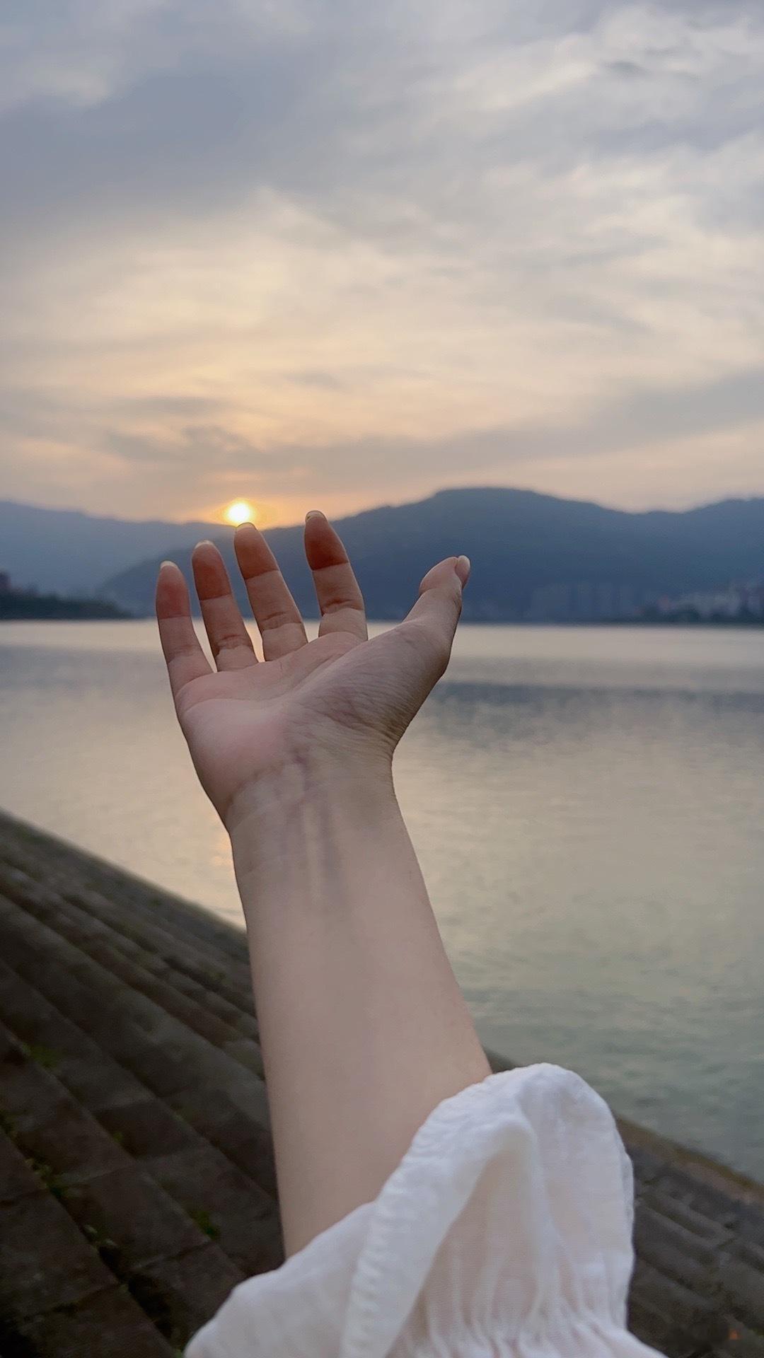 落日余晖！享受此刻的宁静 