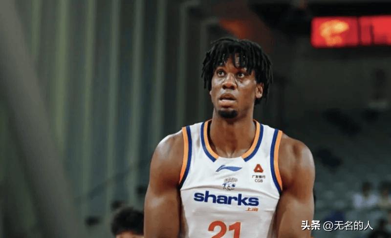 怀特塞德太强了，12+18+3盖帽掀翻广东



怀特塞德状态出色，面对广东先发