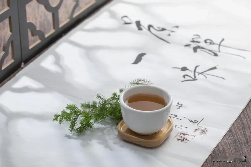 三十多岁，
不是成长的终点，而是新的起点。

走过的路，吃过的苦，都变成了底气。