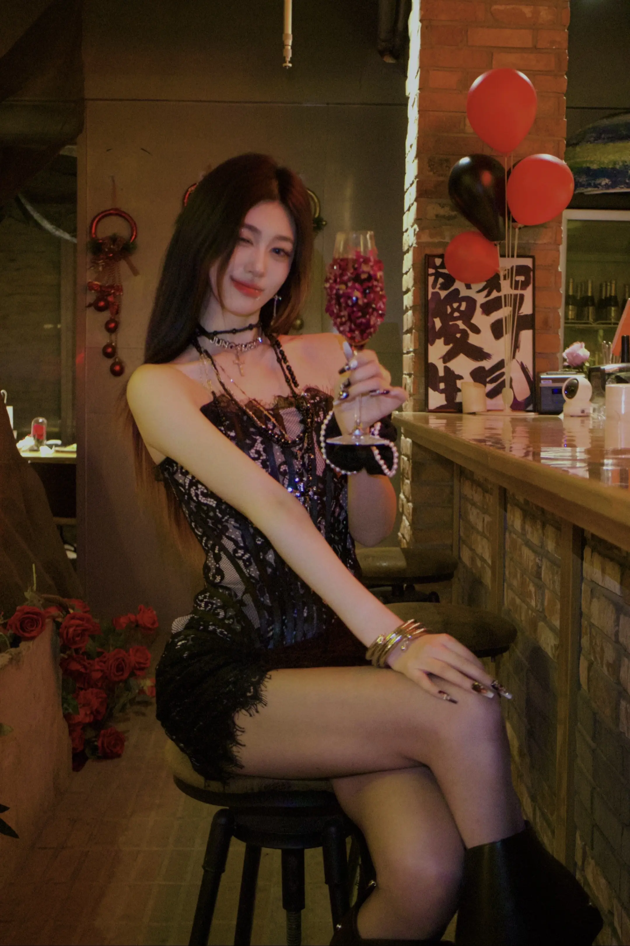 记住 要像荷花一样 出淤泥而不染 A N.