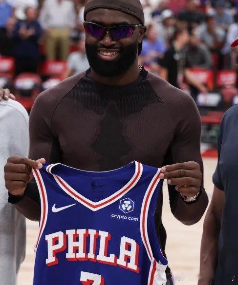 薪水匹配？NBA薪资最高的小前锋：杰伦·布朗：5780万美元吉米·巴特勒：568
