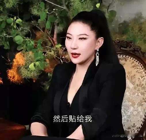 Coco回忆和谢贤交往细节，说谢贤卖劳斯莱斯帮她填窟窿，这故事听起来就像电视剧情