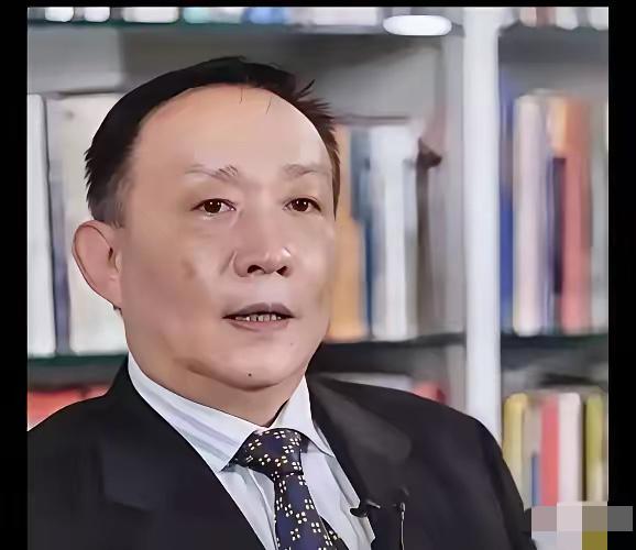 今天刷到卢先生的一条视频，原意是 ：“当今社会电商平台已成为新型大地主，流量收租