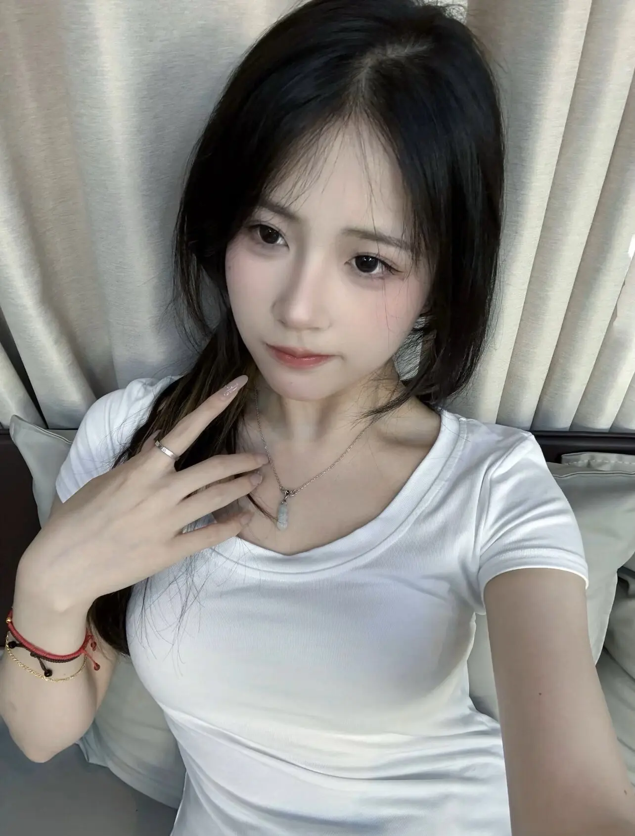 甜妹穿搭随意拍 初恋脸 原相机女孩 我不只一面穿搭 笨蛋美女天花板