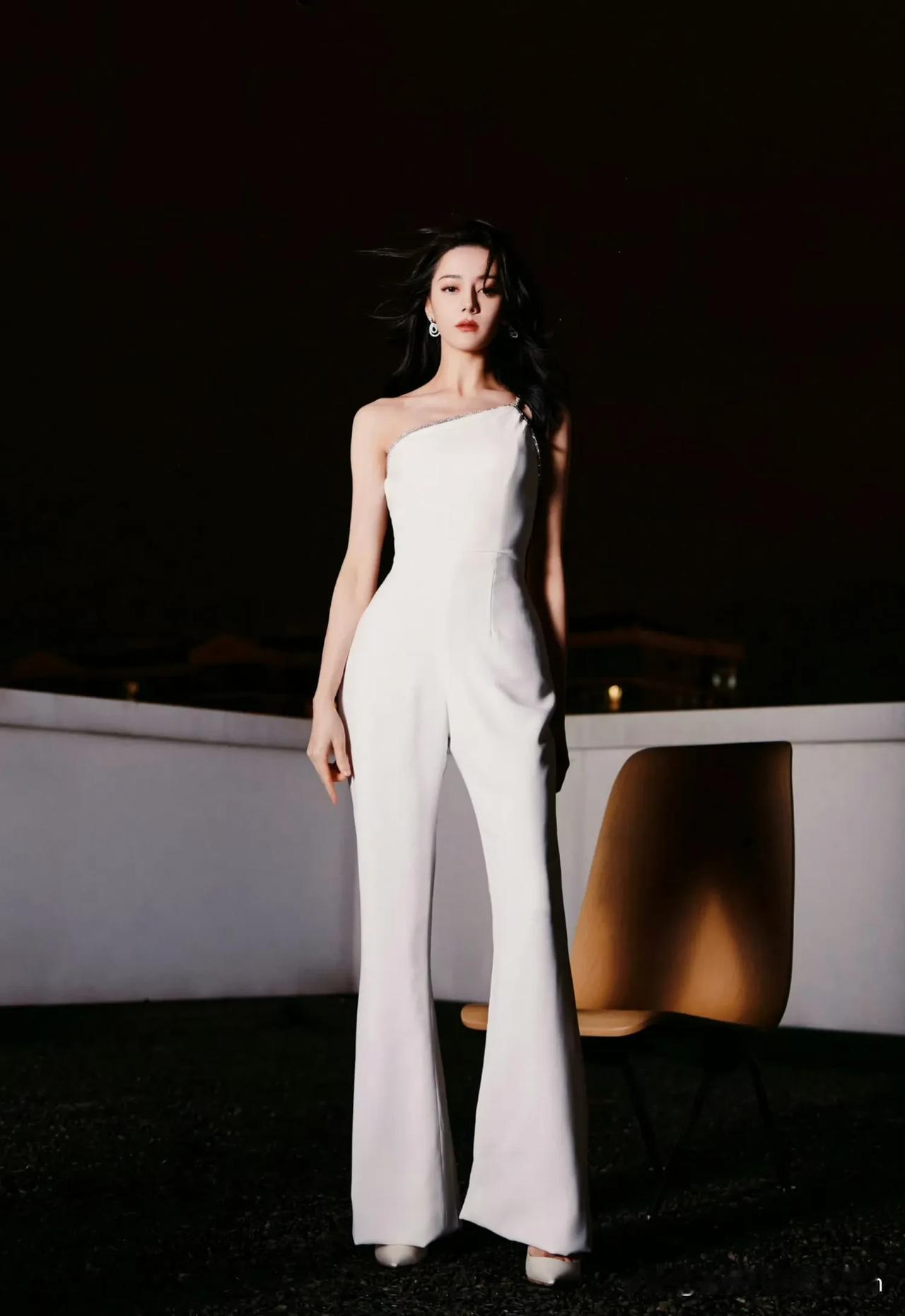 迪丽热巴这身材谁不羡慕呢