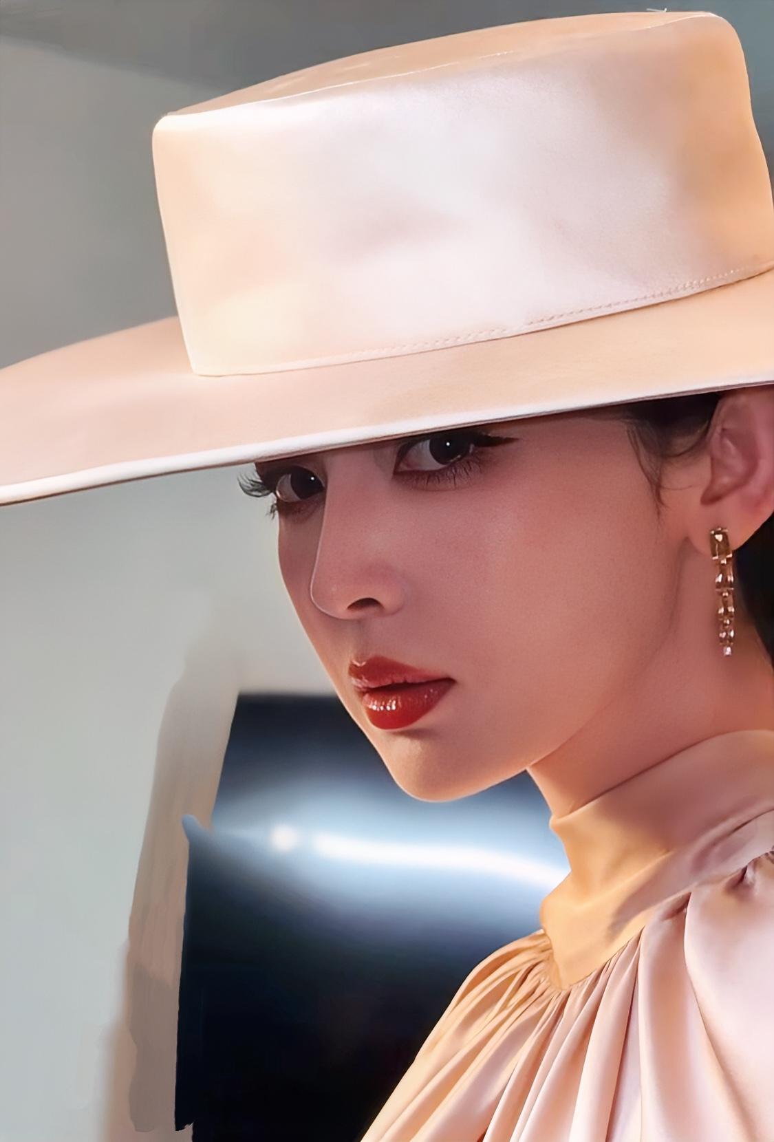 这是谁啊，颜值真的是完美