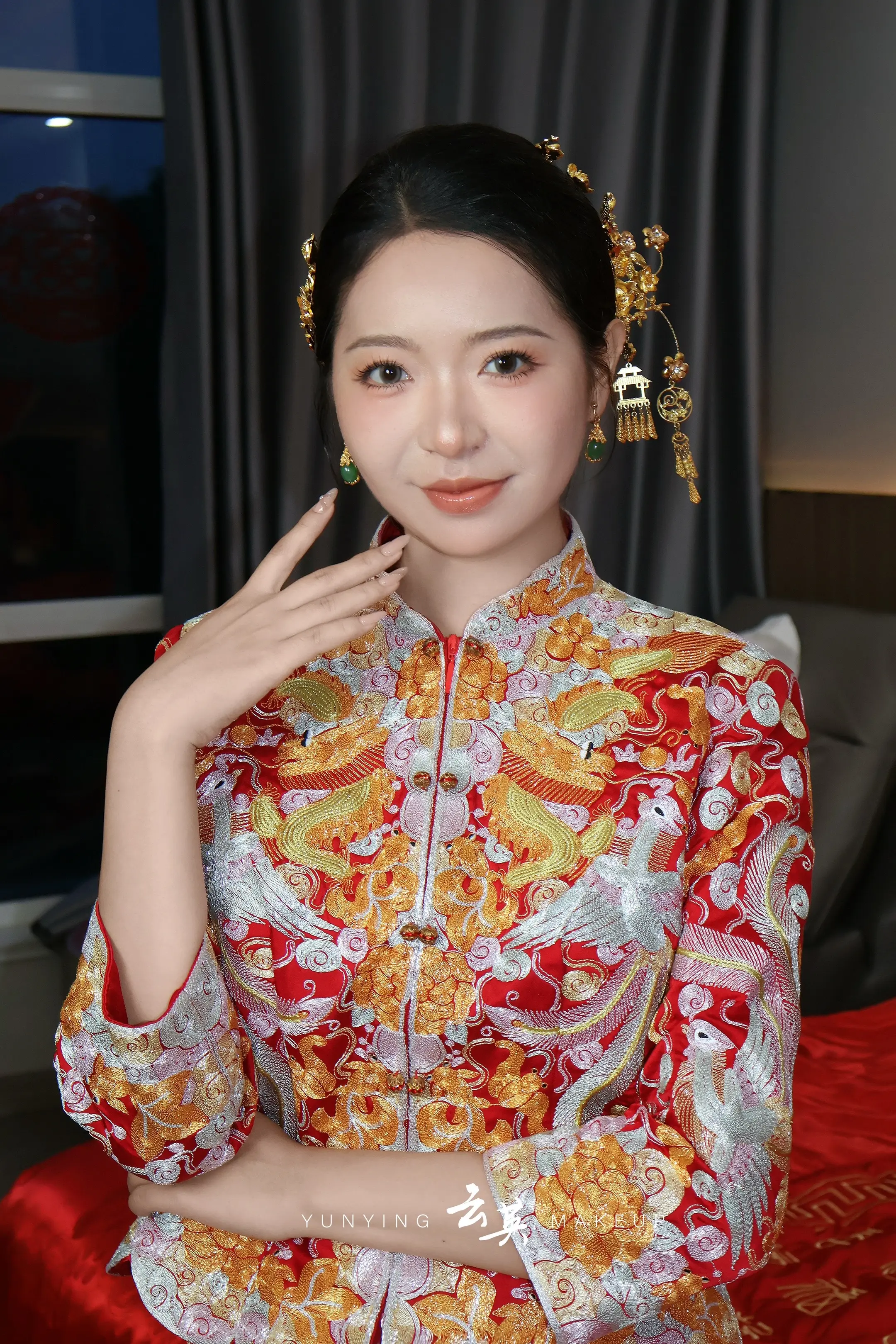 氛围感拉满的新中式妆造 美鼠了