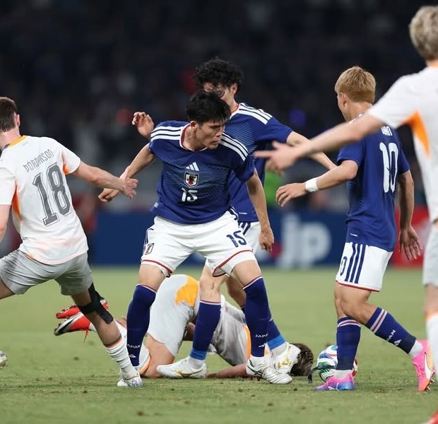 サッカー日本代表世界杯 🇯🇵🇳🇱 盘点日本代表中，现役或曾有效力荷兰联赛
