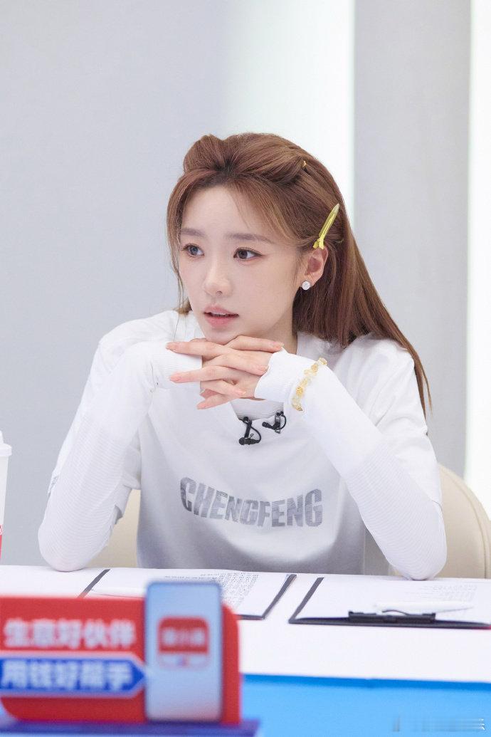 浪姐三公歌单征集前三均是梓渝的歌真心恭喜梓渝，用心创作的音乐被这么多人喜爱，还能