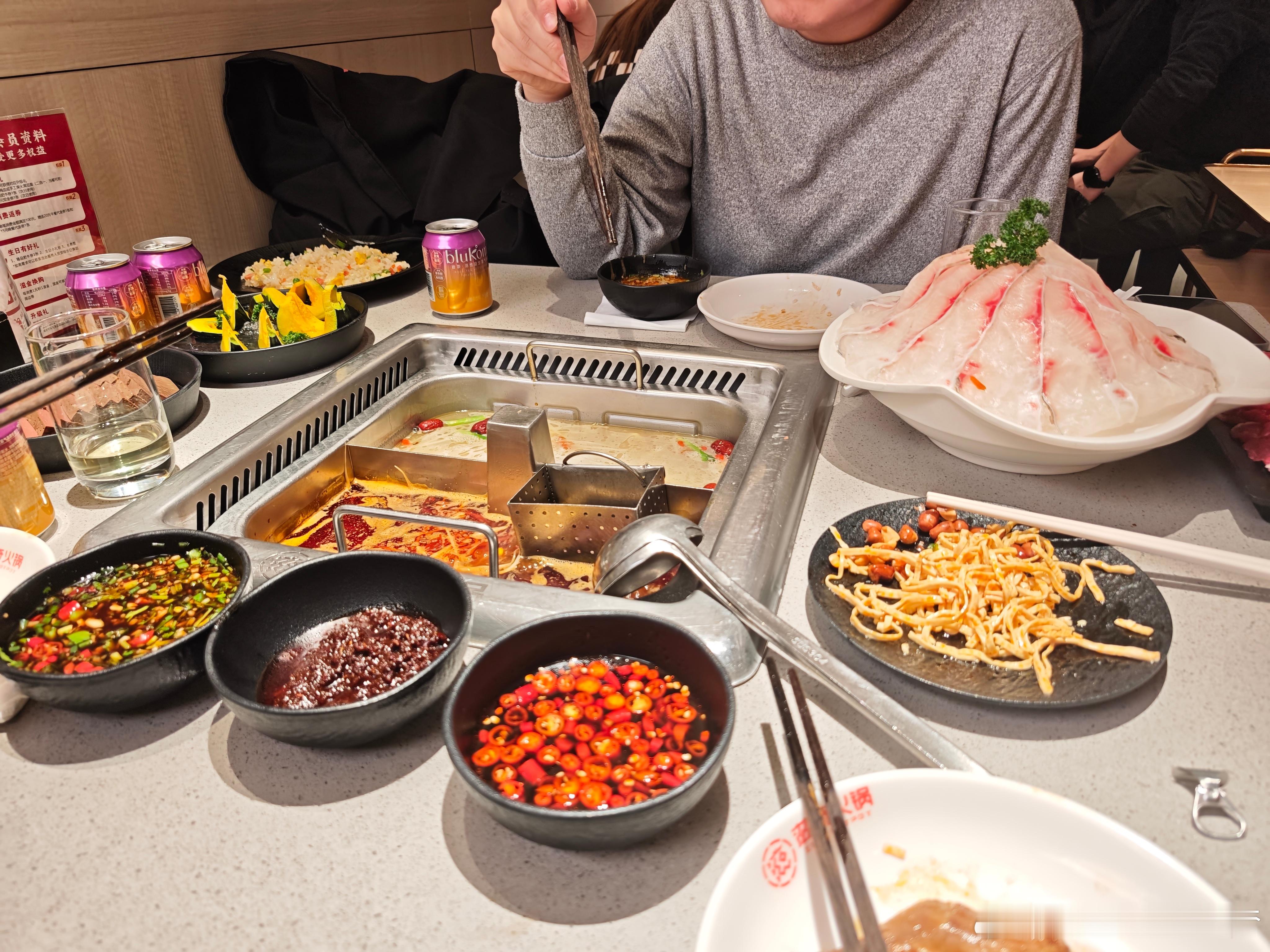 吃饭啦！晚点给大家发铁粉福利铁粉专属红包