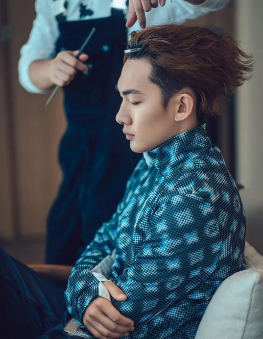 苏翊鸣与金墩墩的热爱接力 三个不为人知的苏翊鸣，印象最深的是哪个？还记得10岁时