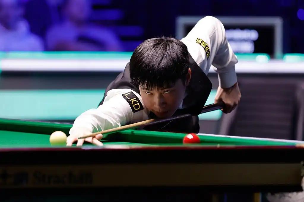 台球根本不应该算体育运动，没有一个台球运动员与身体健壮有关，这就是个文化运动。最