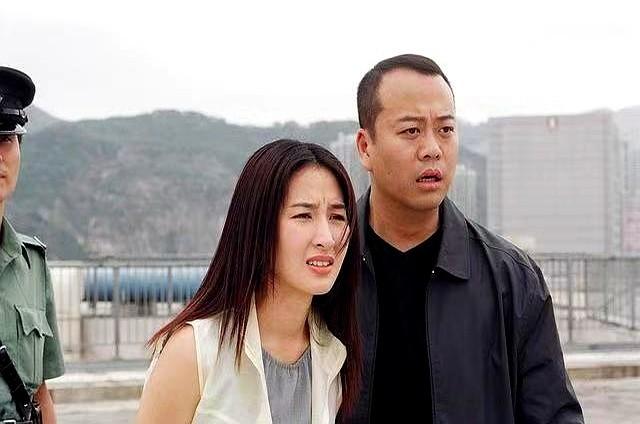 重温《陀枪师姐》，才发现一个扎心的真相。

最没“夫妻相”的陈小生和娥姐，看着最