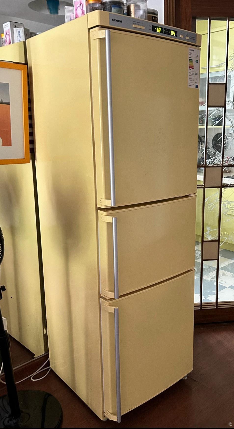 之前是电视，现在是冰箱跟热水器该退役了冰箱还是2004年买的，当时的三四千真的很