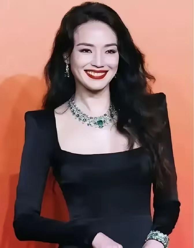 网友A：看了舒淇在节目里说的那段，才知道她和冯德伦要孩子折腾了整整九年，从四十出