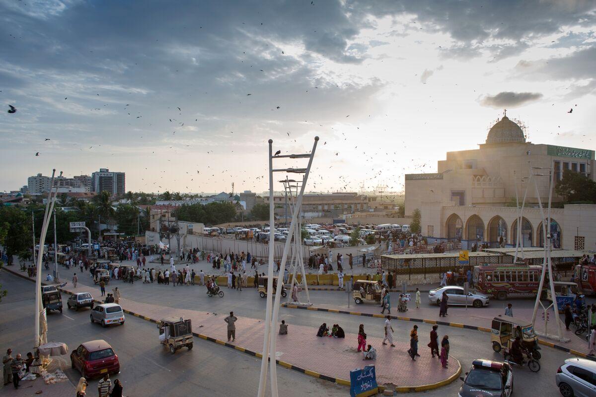 . 巴基斯坦债券涨幅将延续，投资者称全球资金回流