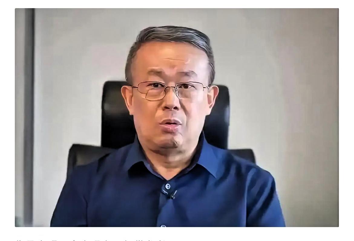 这话听着扎心不？扎心就对了。
项立刚直言：取消高考就是给权贵开后门。

又有一些