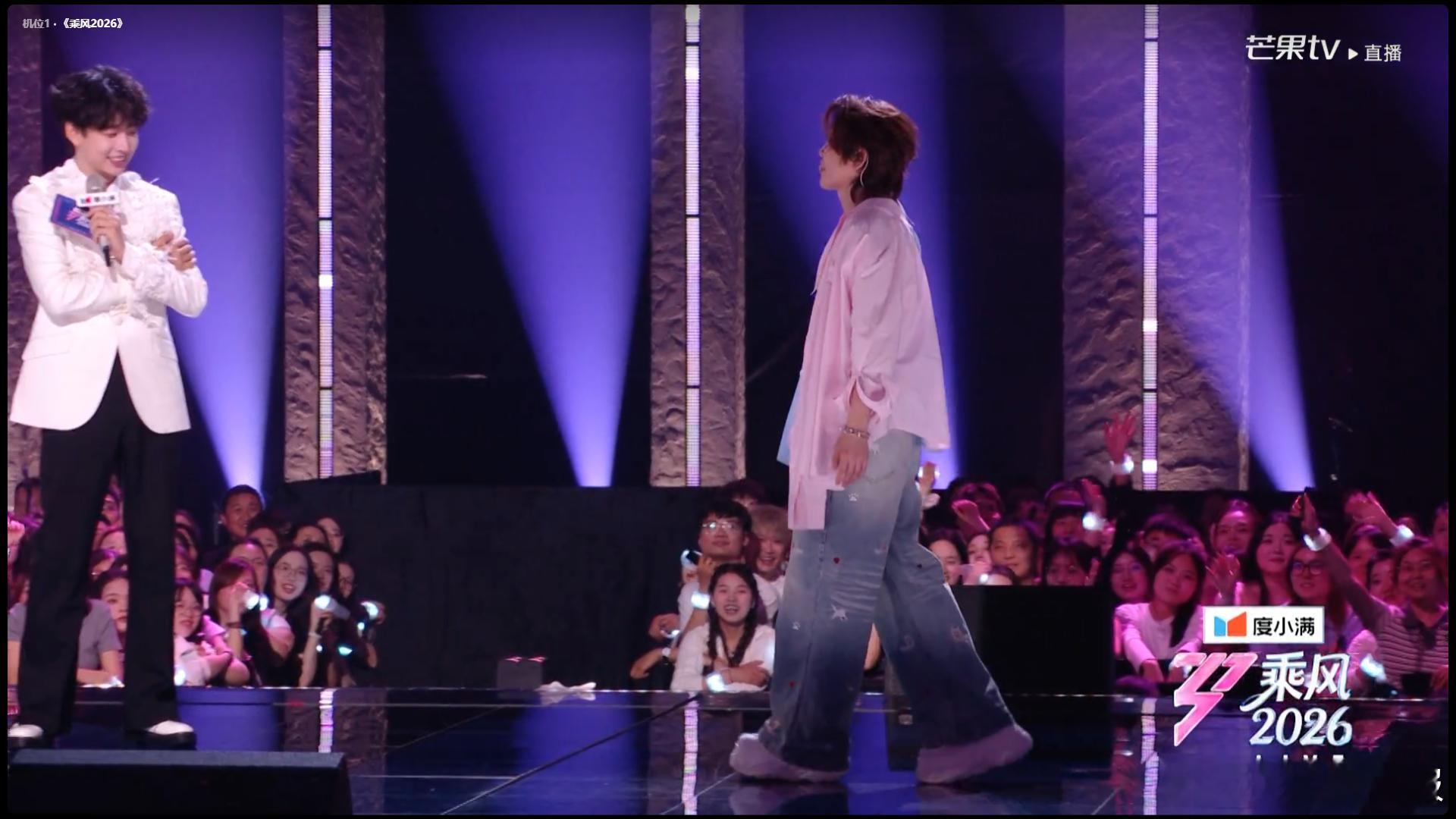  李小冉让王濛夹着走 曾经的霸气濛主，如今在李小冉组被驯服成乖乖仔，反差萌绝了王