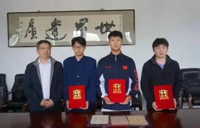 国家要出手了，“精日分子”的好日子到头了！为什么要狠狠治，因为病得太重了！

2