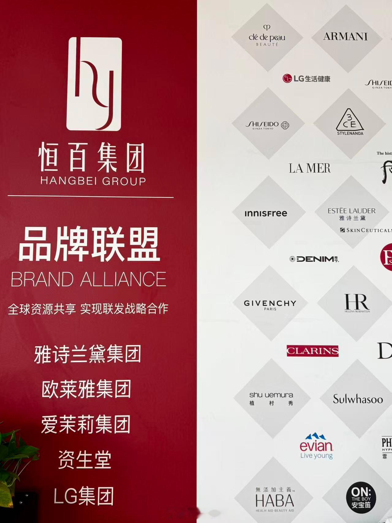 朋友们，已经一年多没有做带货直播了，但其实我真的很喜欢这个事业，最开心的就是把自