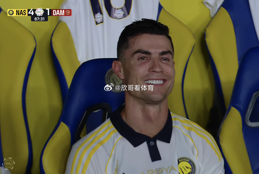 𝗡𝗘𝗪：克里斯蒂亚诺·罗纳尔多在为阿尔-纳斯尔锁定联赛冠军后被替换下场。这