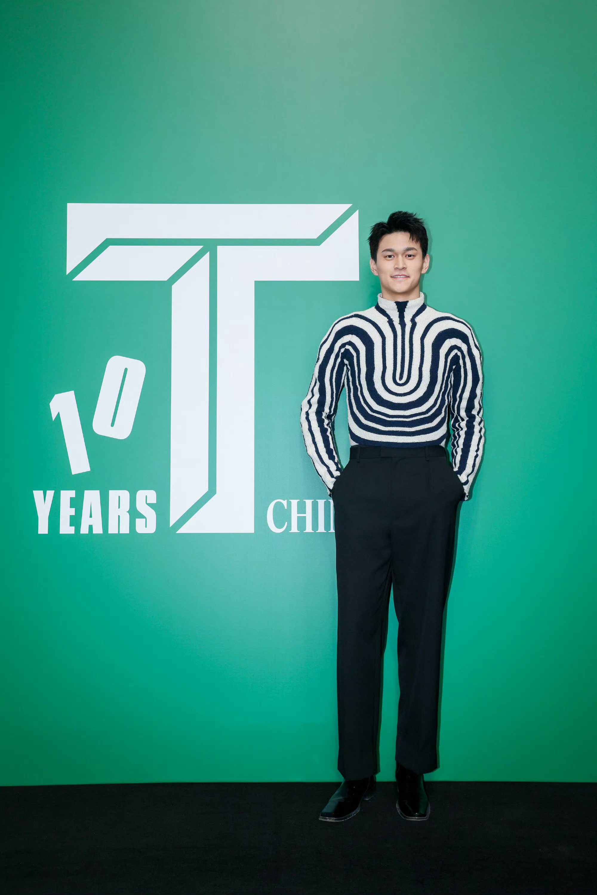 孙杨的瓜真是约扒越多了，甚至涉及到教育经历违规录取的问题了。他家应该很后悔上妻子