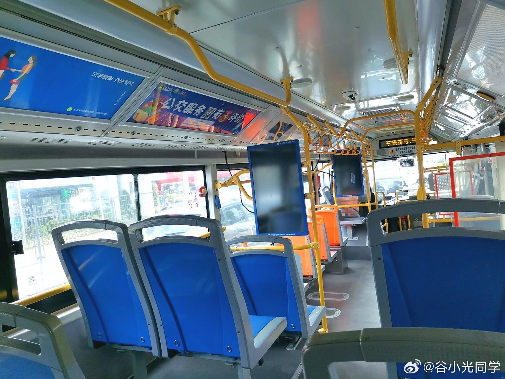 坐公交的人为什么越来越少了一两公里的距离有自行车，再长一点有电动车，而且现在买车