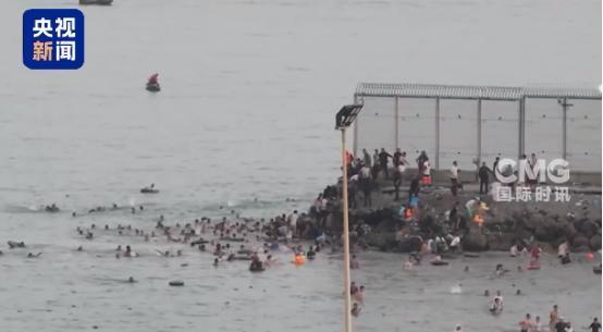 仅仅24小时，西班牙就涌进4.9万非洲非法移民，据称，大部分是15至40岁的男性