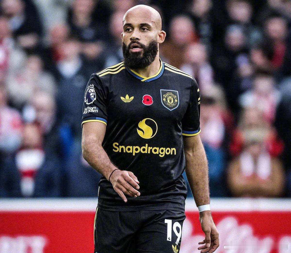 📢 曼联将在明天对阵狼队的比赛中身穿第三客场球衣！   cr：曼联守望者 