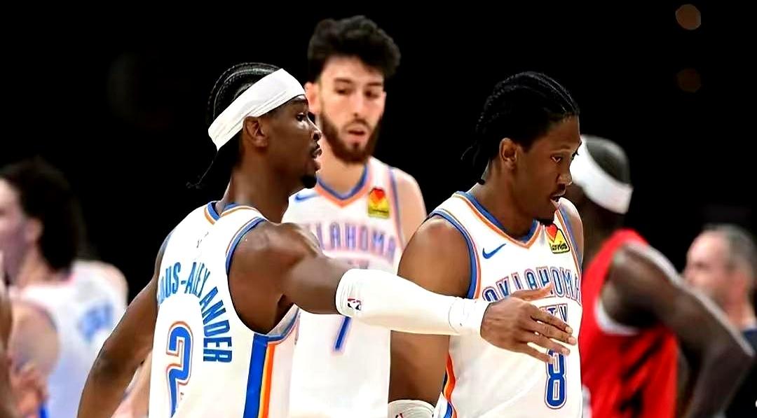 西部6强除了雷霆都有短板。
 

你看湖人，东契奇、詹姆斯他们四个凑一块儿，都在