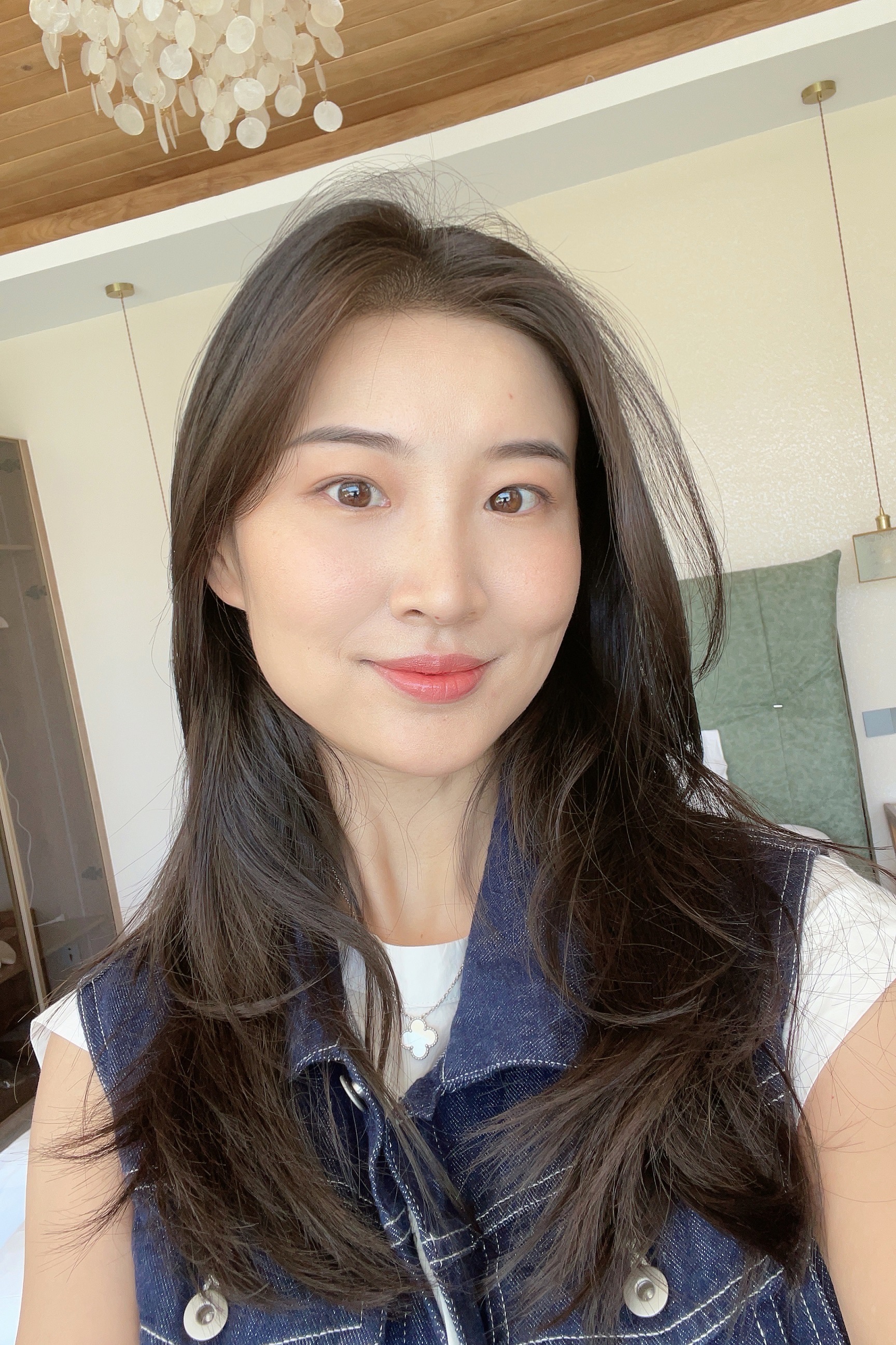 回国的to do list上必备项：去四七美学补补色！纹眉是真的化妆减负，涂个隔
