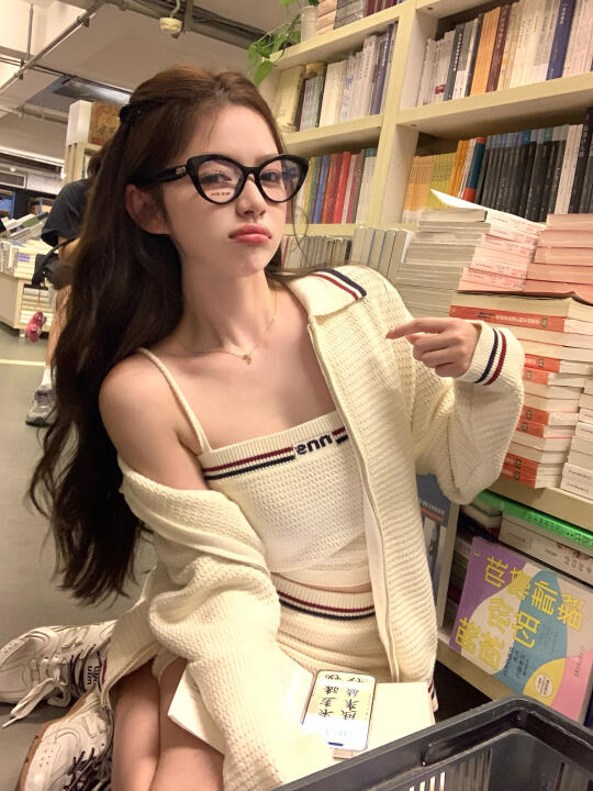 我看谁还不会在书店拍照📷