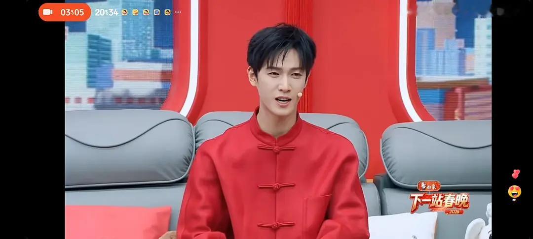 央视镜头下的李昀锐感觉状态很不错 