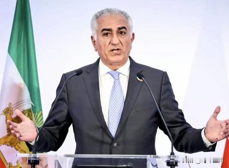 礼萨·巴列维一再敦促特朗普轰炸伊朗。

“美国必须轰炸伊朗伊斯兰革命卫队和其他目