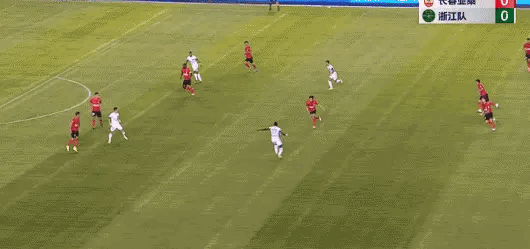 亚泰好消息：莱昂纳多又进球了[耶]
亚泰坏消息：他是对面的人了[笑哭]

莱昂纳