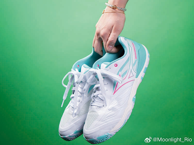 长崎美柚✖️美津浓球鞋 