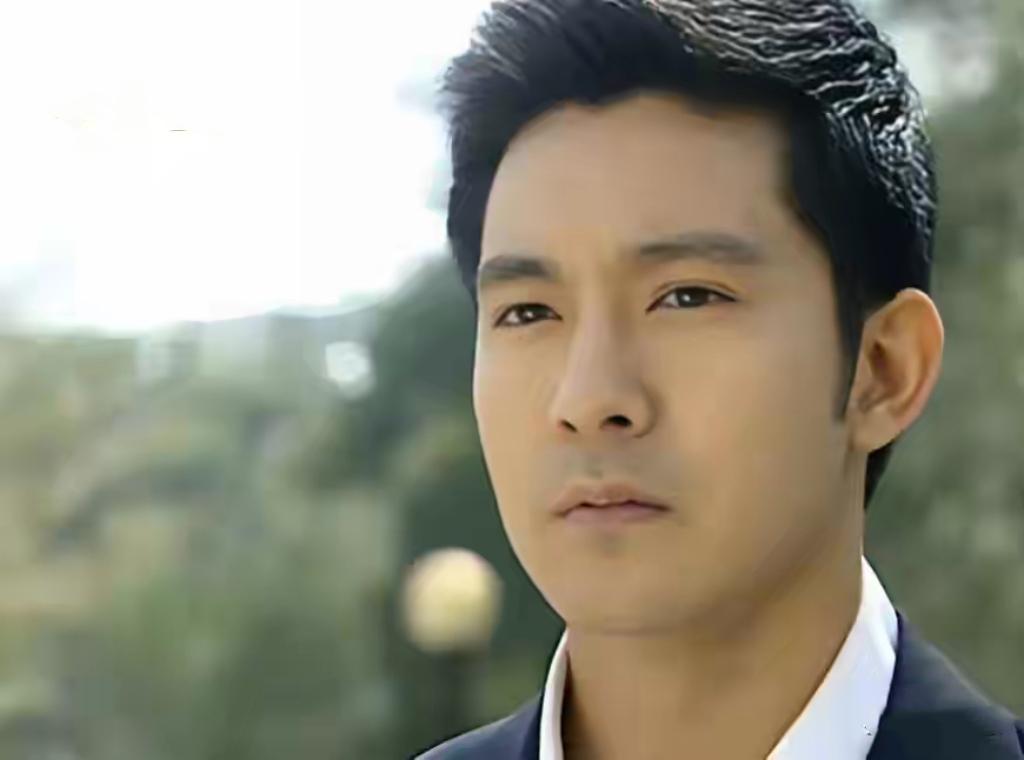 曾经风靡荧屏的“偶像剧王子”立威廉，竟也遭遇抗癌挑战！他发长文坦诚分享抗癌历程，