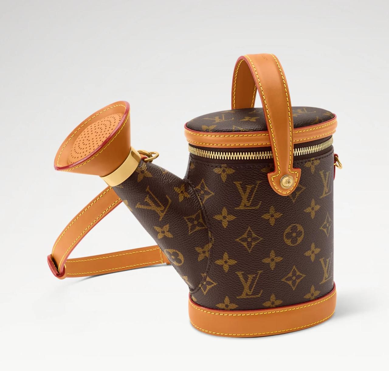 LV新款男士手提包，售价为36,000元人民币（5,217 美元），配套的浇水壶