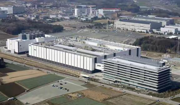 日本通过重金补贴，把台积电最核心的产能锁死在本土，既完善了自身产业链，又配合了美