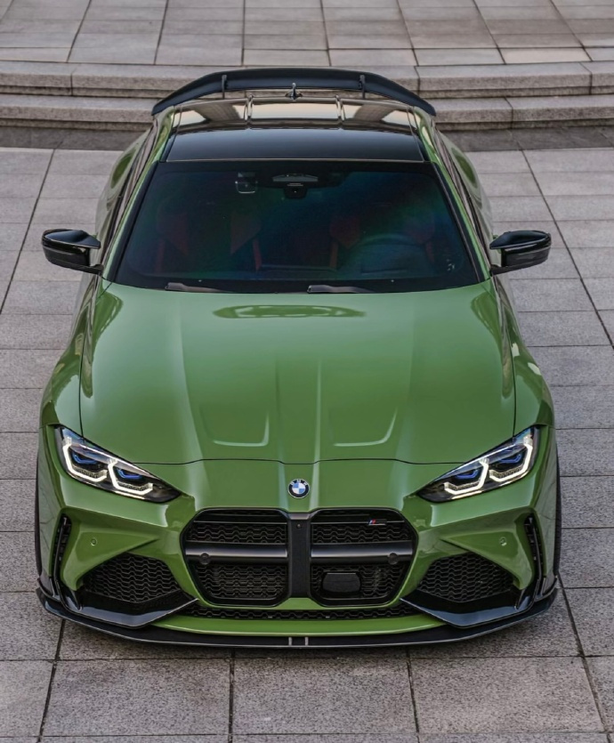 BMW M4 3.0T L6 0-100 3.7s最大马力510ps 峰值扭矩6