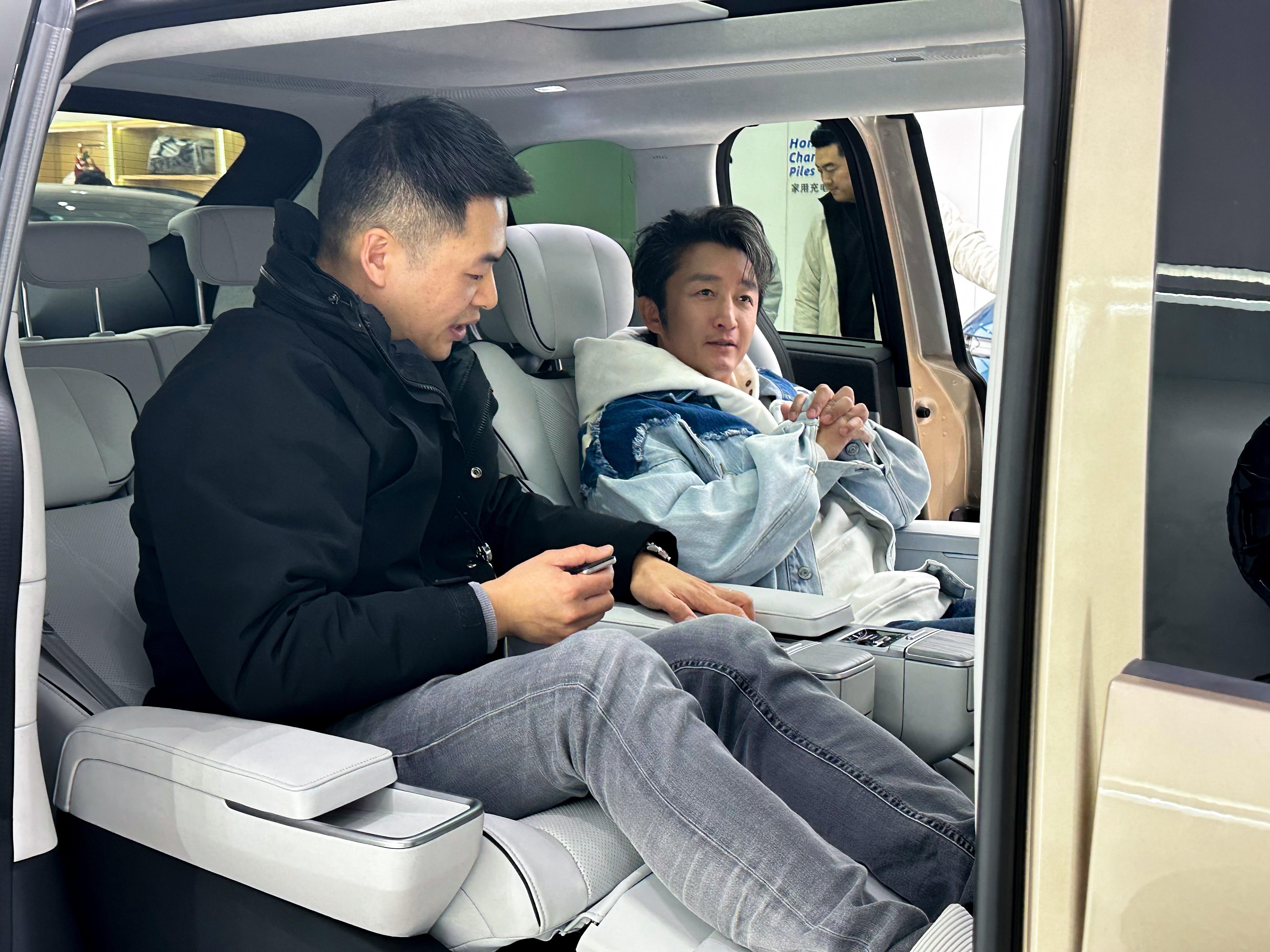 说起小鹏X9，上次元旦回家刚好在商场体验店感受了一下，真心不错。发现从一开始不被
