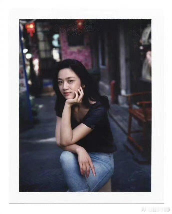 🎞️汤唯18年的撕拉片，满满的生活气息扑面而来!每一帧都仿佛在讲述一个动人的故